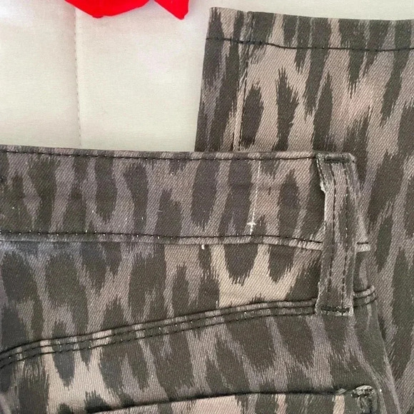 L’AGENCE leopard skinny denim - Picture 6 of 8
